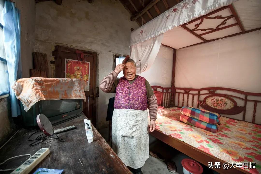 爷爷和奶奶做的布鞋,奶奶做的布鞋