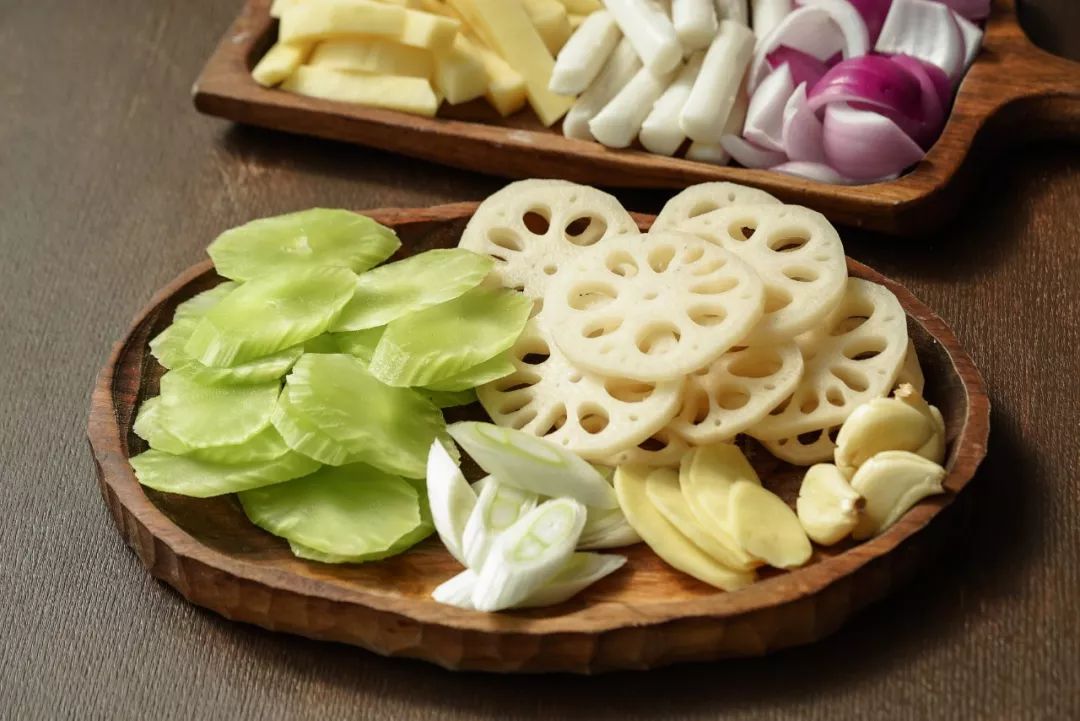 虾怎么做干锅虾简单又好吃,虾壳都能吃的干锅虾家常做法