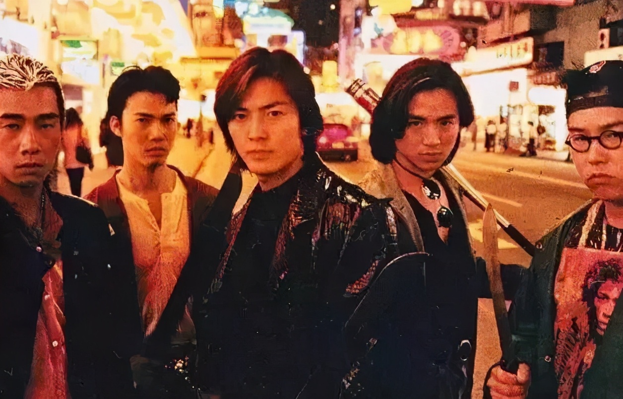 逼成龙下跪、掌掴曾志伟、封杀张柏芝？深扒向氏夫妇叱咤港圈史