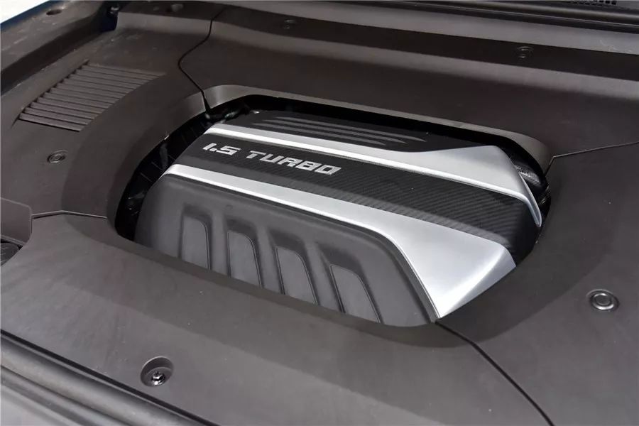 16万买丐版丰田RAV4还是本田CR-V？这款中型SUV没准更合适