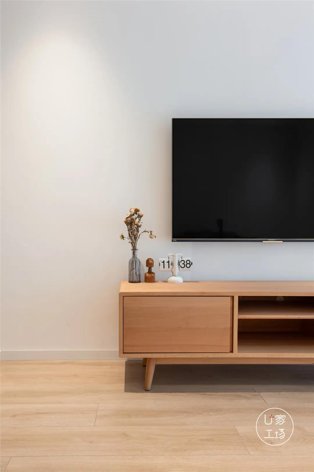 89㎡出租屋“变身”日式极简美宅，无主灯+藤编原木，玩出新花样