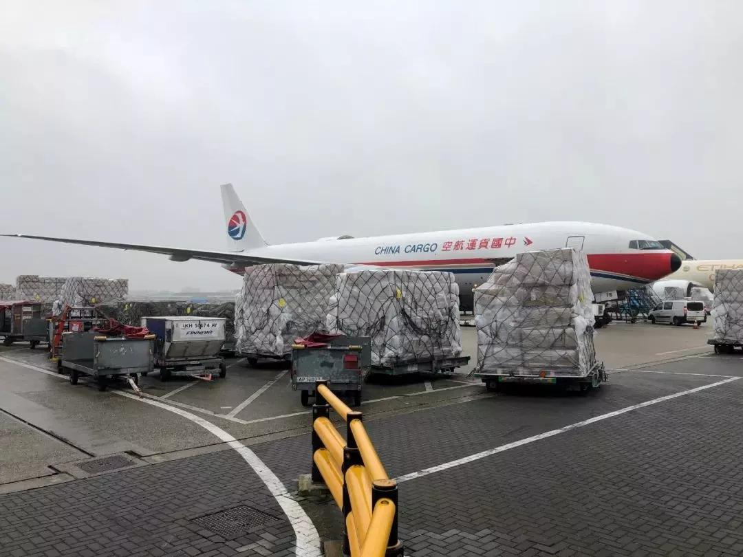 武汉封城十日来，沭阳、安莉芳、中纺院、东方国际、愉悦、Berry、杜邦、欣龙控股、吉化都干了啥？