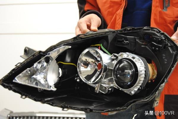 汽车车灯不亮、模糊，必须换新的？别急，这么做省钱还安全