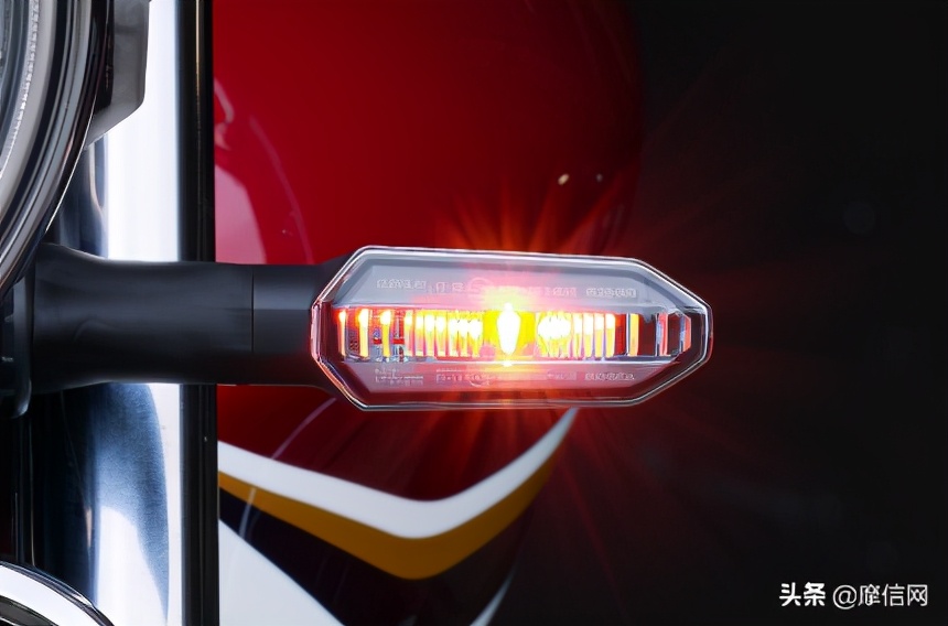 鏈敯澶嶅彜cb1300鍏ㄦ柊浠锋牸,鏈敯琛楄溅cb1300