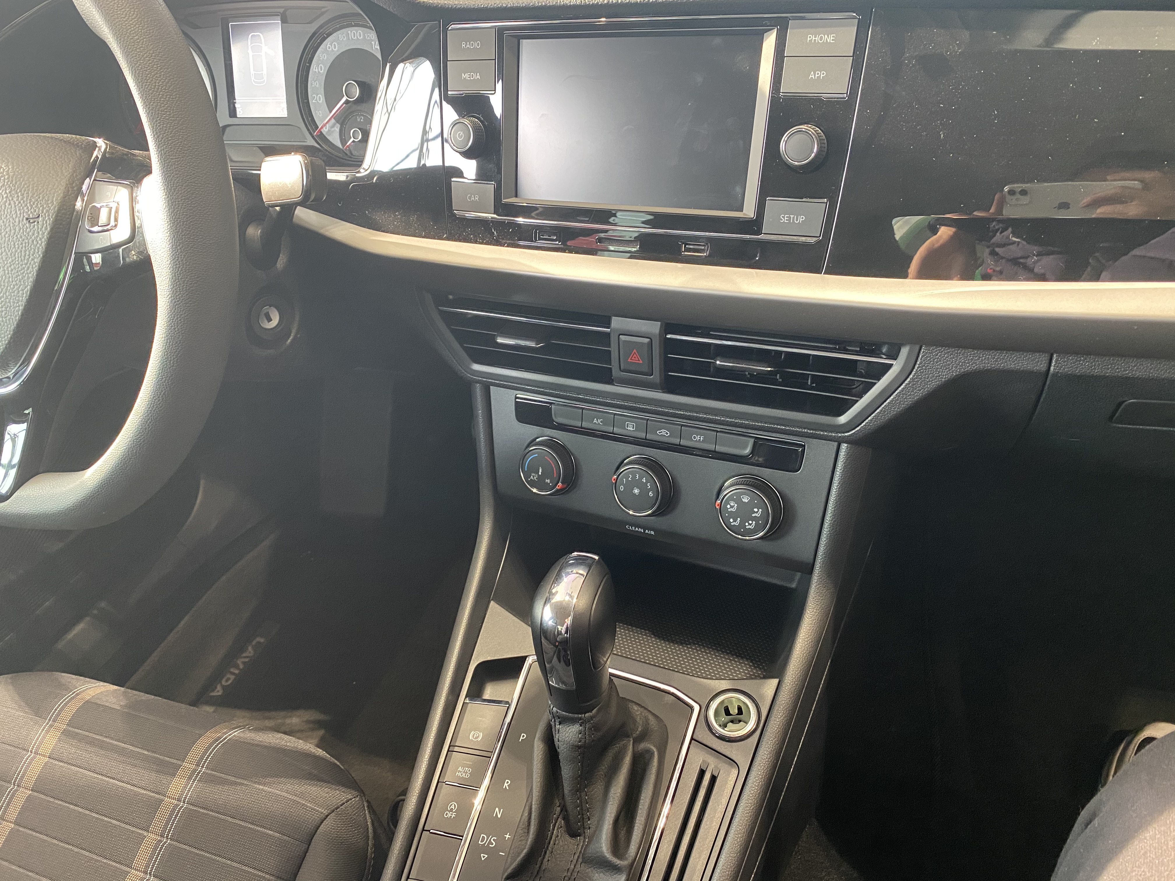 大众朗逸1.5l爬坡怎么样,朗逸自动视野版1.5l详细配置