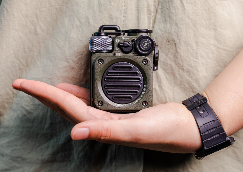 猫王音箱都是“硬菜”!全金属机身半斤重,带它跳广场舞得多带劲