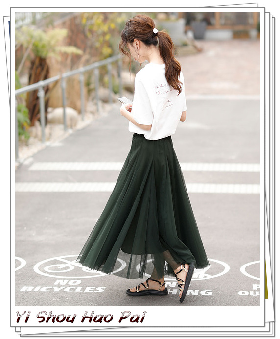 女生网纱裙穿搭技巧,夏天半身网纱裙的穿搭方法