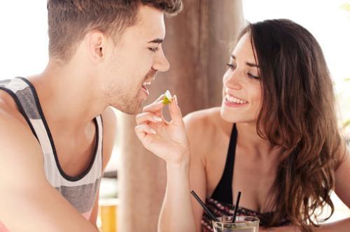 惹摩羯男生气了怎么哄,十二星座怎么哄处女座男