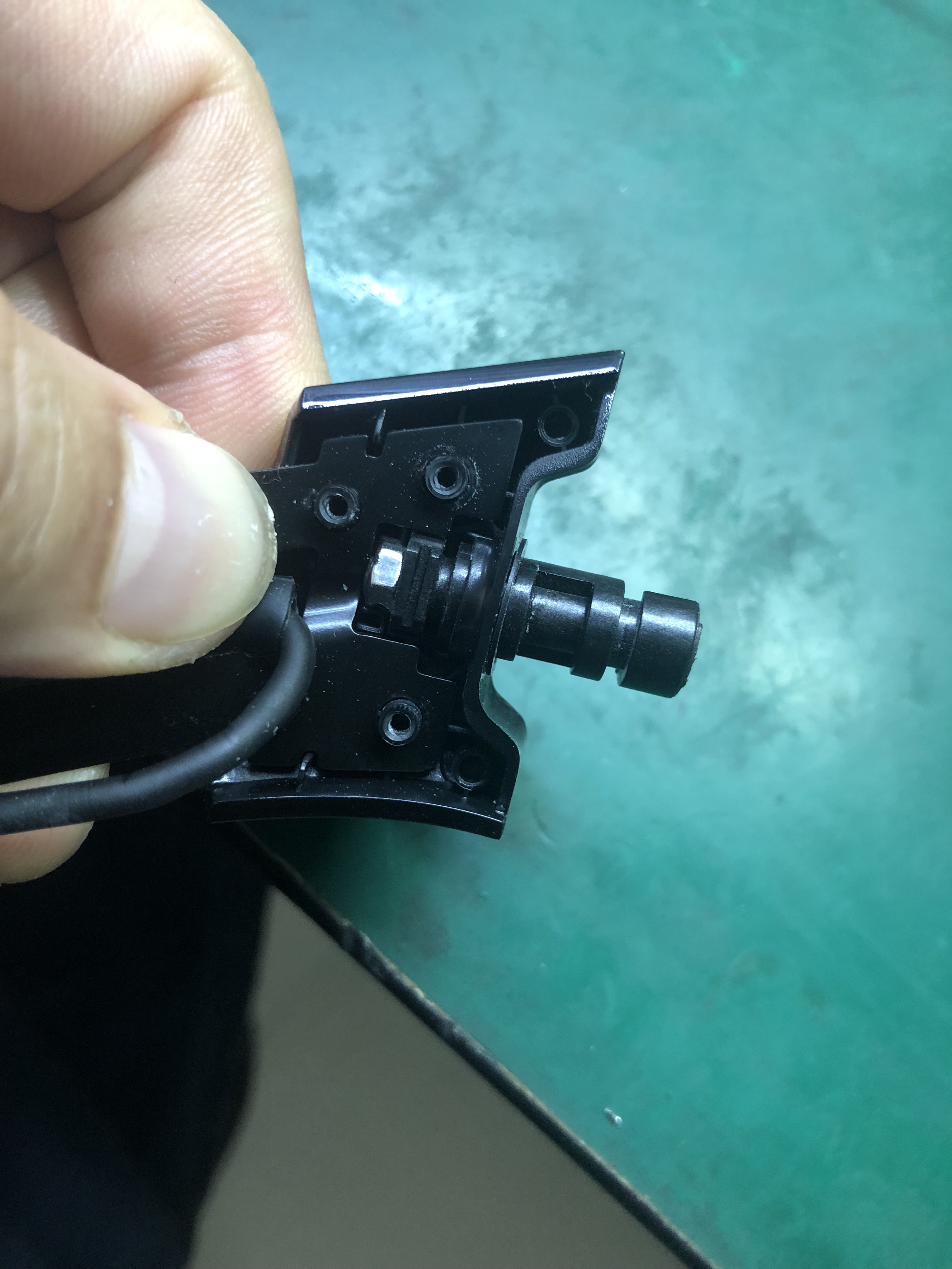 罗技无线耳机g933维修,hyperxcloud2和罗技g933