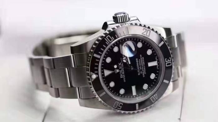 eta2836机芯和丹东3135机芯哪个好,黑水鬼2836和3135机芯如何辨别