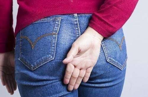 肛门处长了一个“小肉球”,是痔疮吗?答案有4种