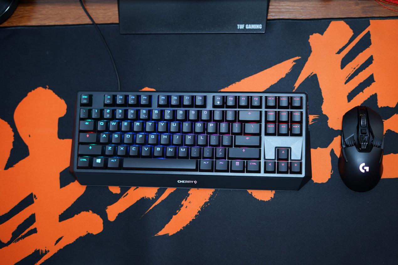 还是那个经典又熟悉的手感樱桃CHERRYMX1.0这次又把我种草了