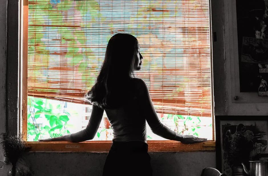 一个男人真正的爱你他会怎么做,一个男人不够爱你才会权衡利弊