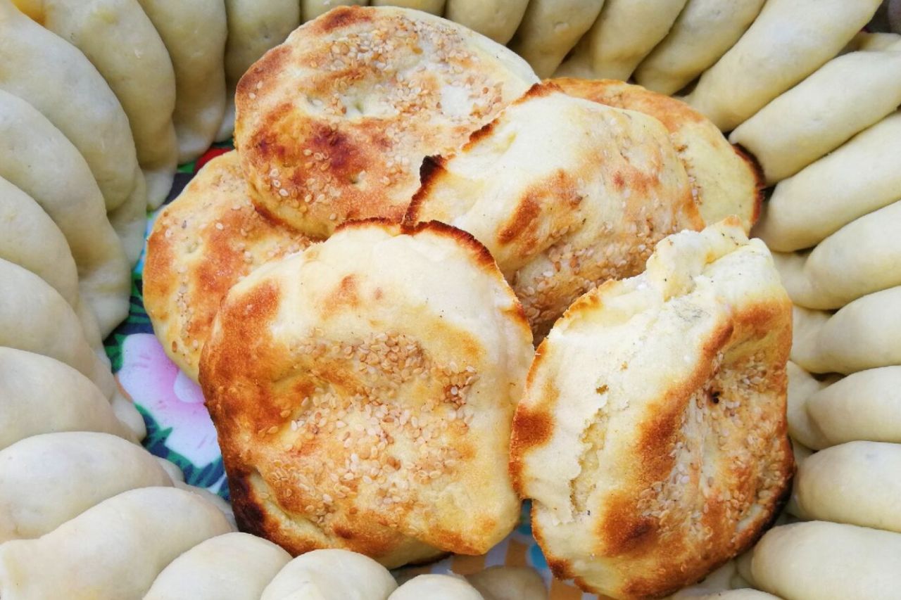 安徽省各市的特色美食蒿子粑,太和美食烧饼