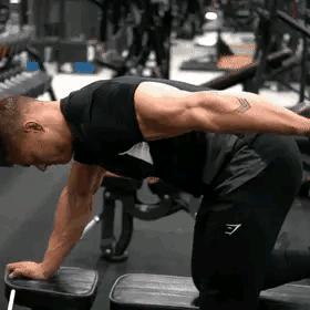 如何用哑铃快速锻炼手臂肌肉,如何用哑铃练手臂动作图解