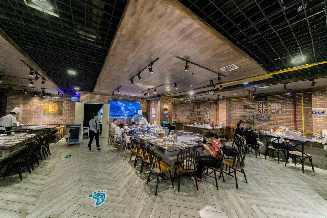 铁板多次烧红会怎么样,铁板上面放油一烧就蒸发了