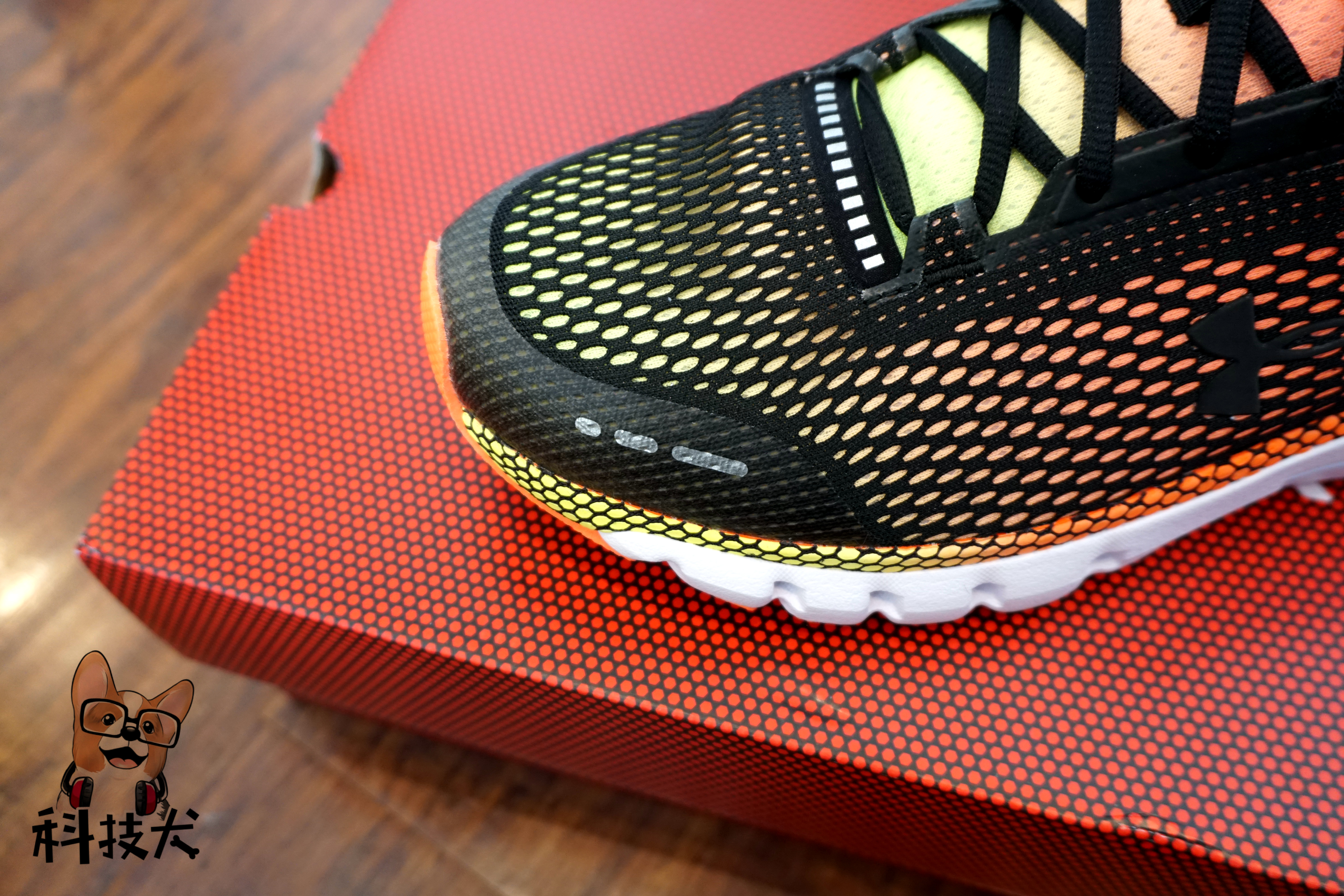 uahovrinfinite跑鞋,uahovrinfinite2芯片跑鞋