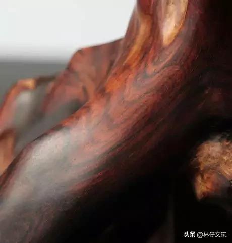 大叶黄花梨的鉴别方法,白酸枝和微凹黄檀哪个好