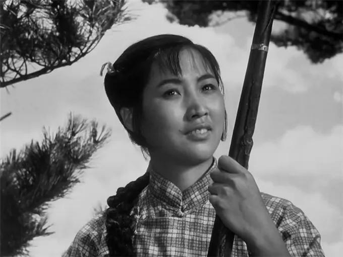 地雷战渡边假装妇女偷地雷被炸,地雷战渡边假装妇女偷地雷第几集