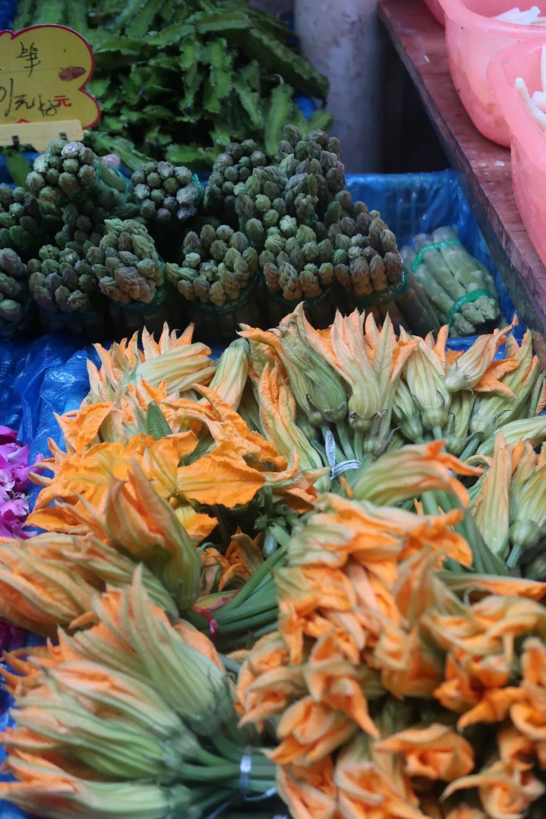 鏄嗘槑瑗垮北鍖鸿彍甯傚満,鏄嗘槑瑗垮北鍖烘槬澶忕鍐彍甯傚満