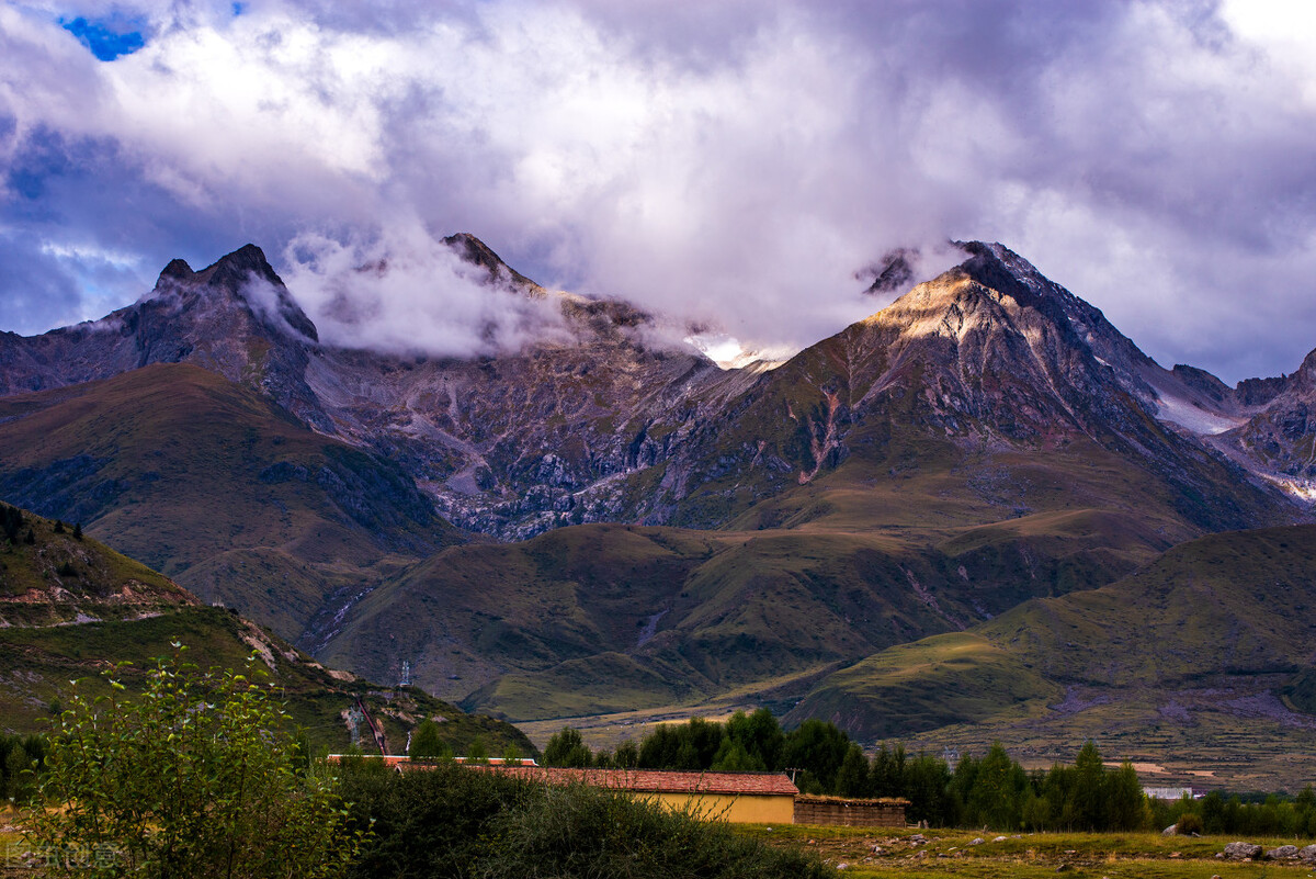 国内最经典12条自驾游线路,国内十大自驾游线路推荐