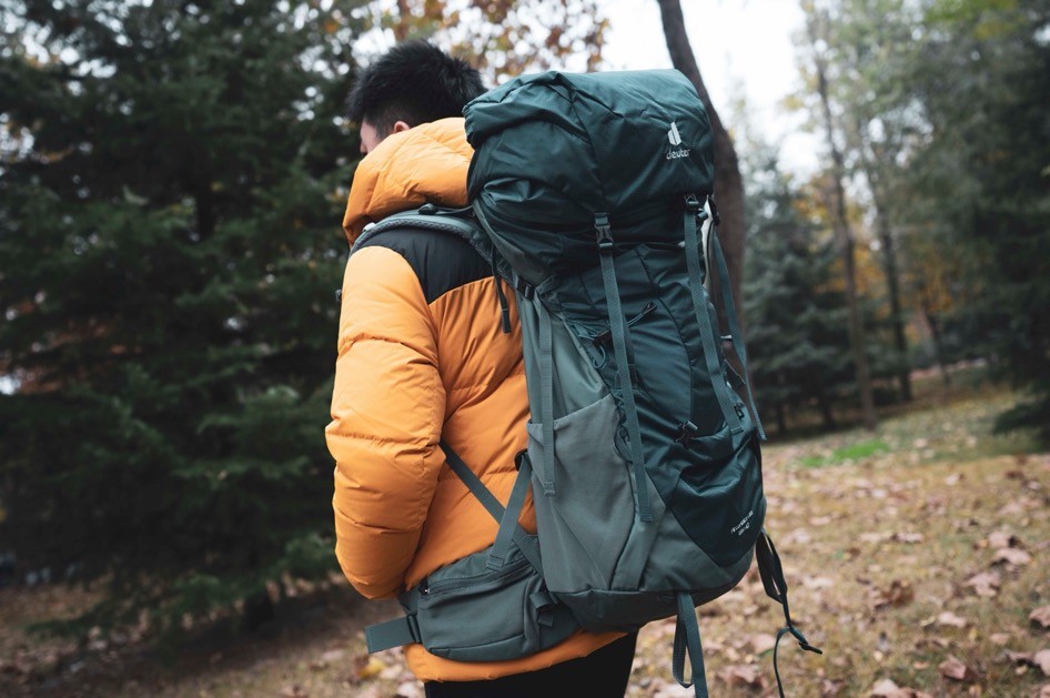 多特湖水蓝背包,deuter背包橄榄绿