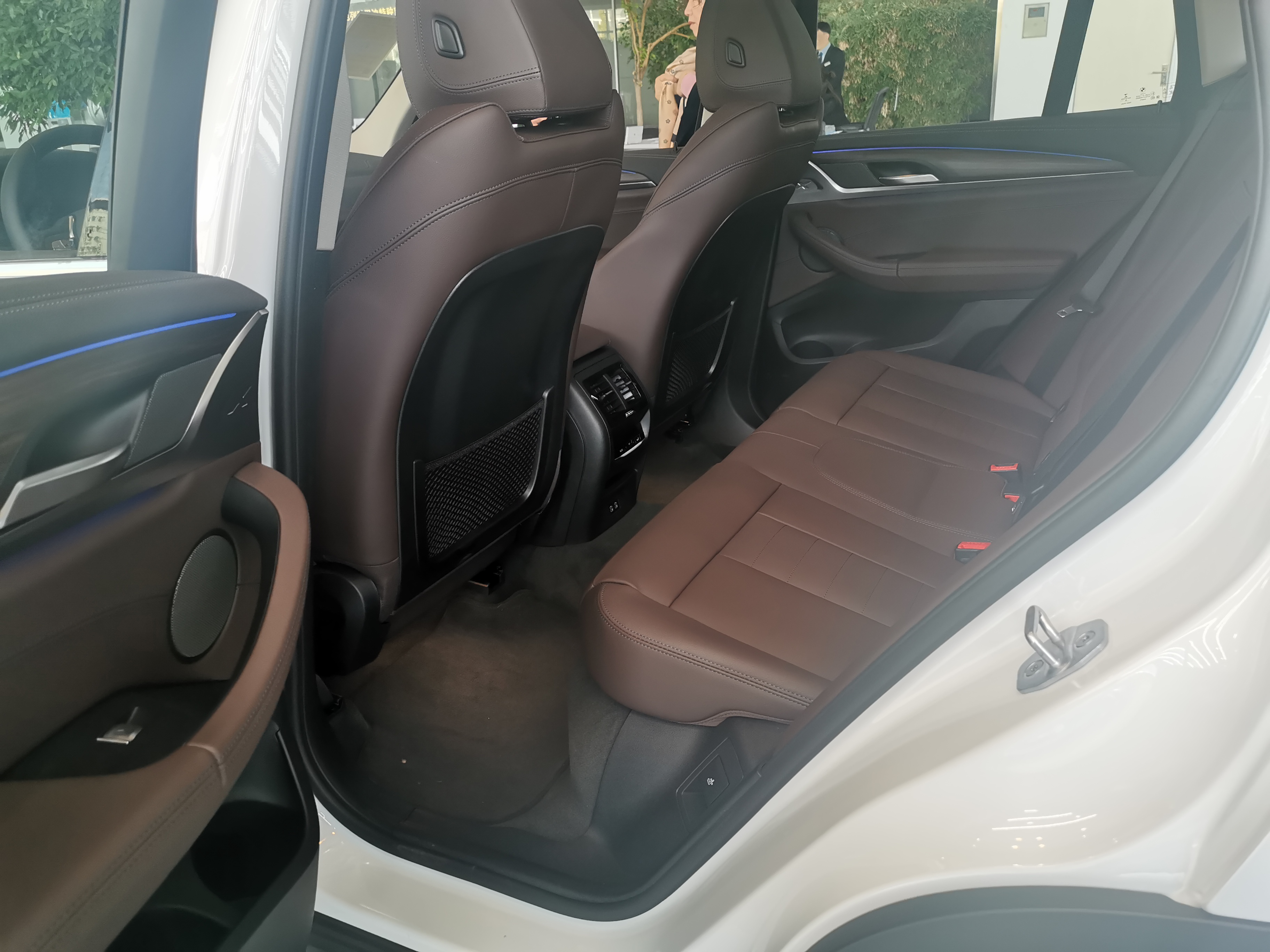 新款宝马x328i值得买吗,80后大叔宝马车