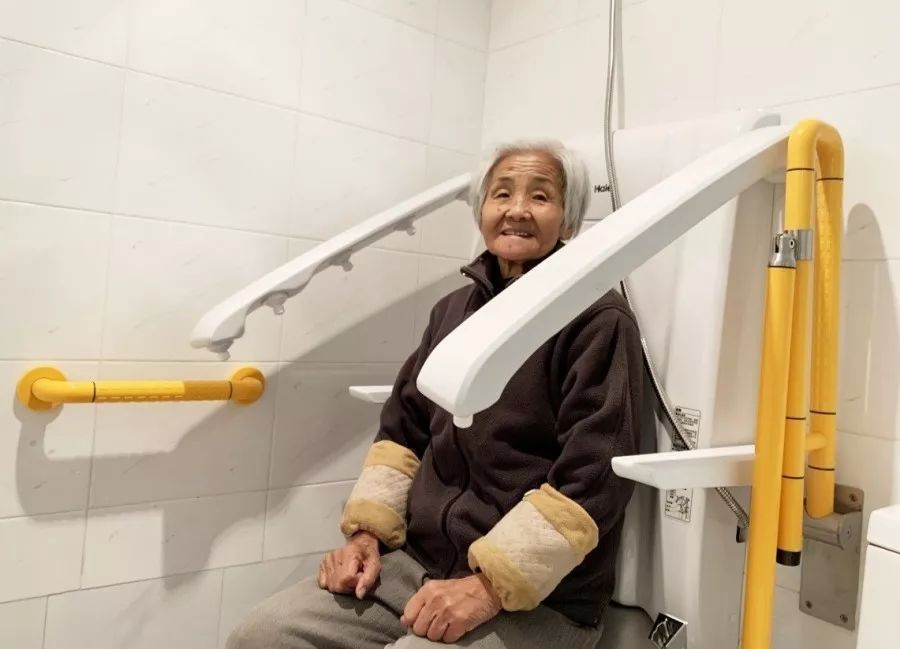 为老年群体提供更好的养老保障,怎么解决特殊困难老人养老的问题