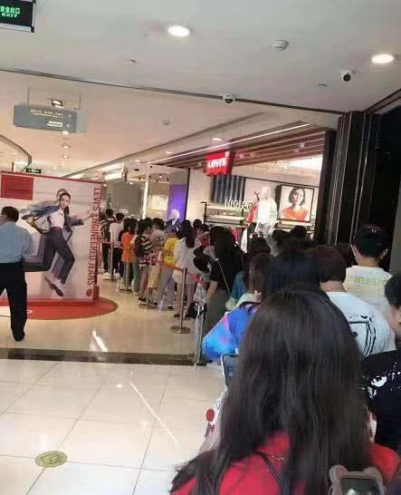 薛之谦怎么开的服装店,薛之谦第一家服装实体店开业