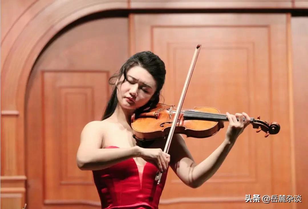 蝴蝶翩飞在天鹅湖上——记展翅高飞的湖南省演艺集团