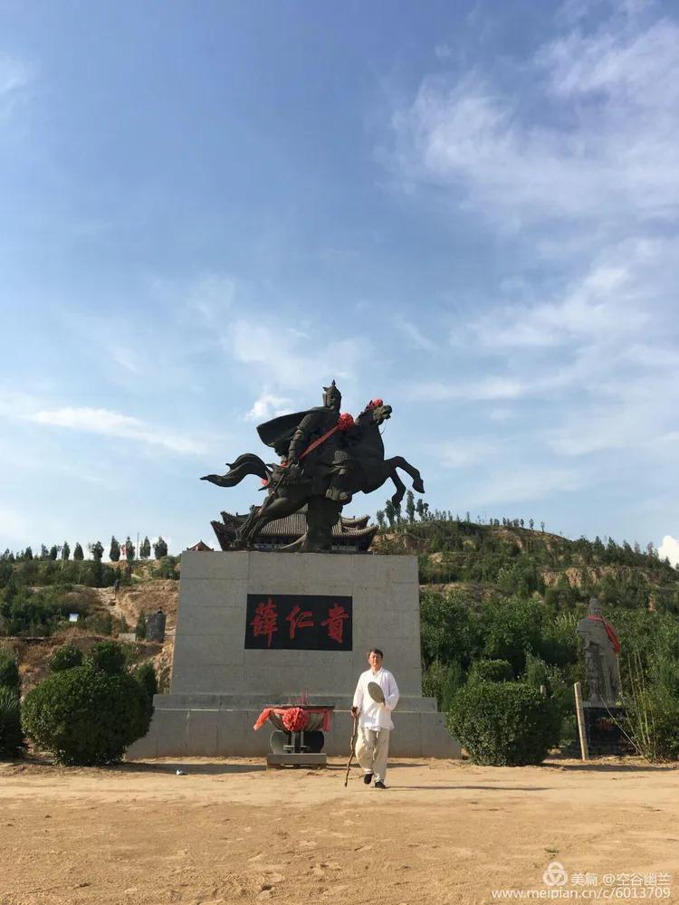 李醉：清到十分寒满地始知明月是前身