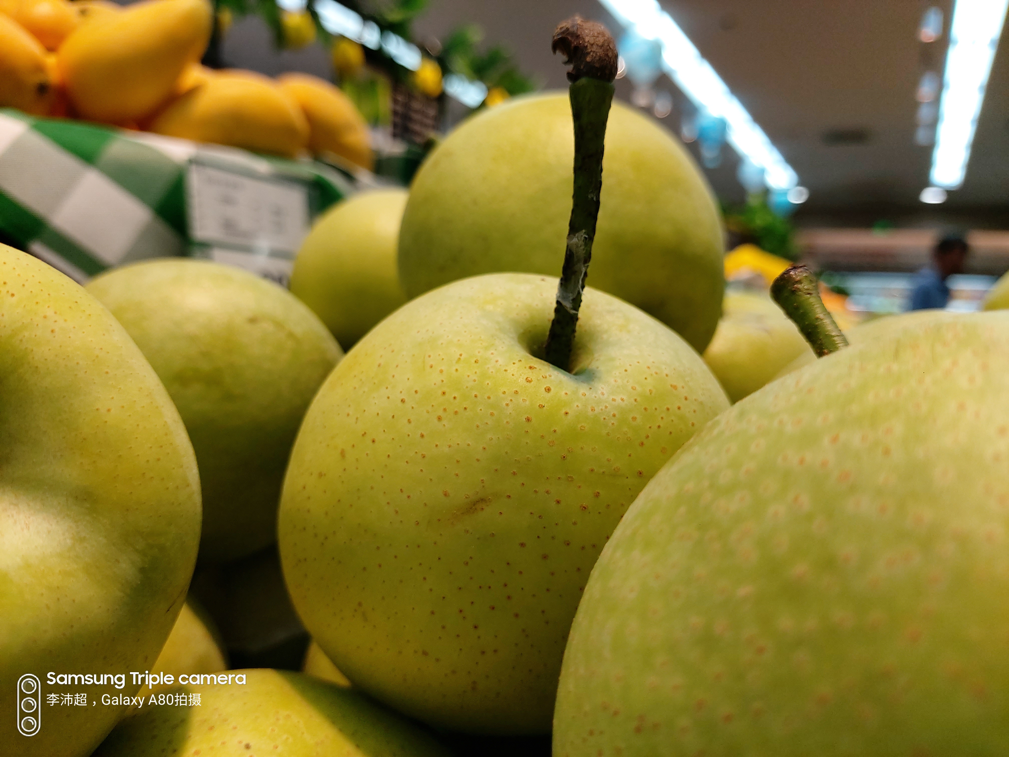 三星a80评测,三星a80和三星s10plus对比