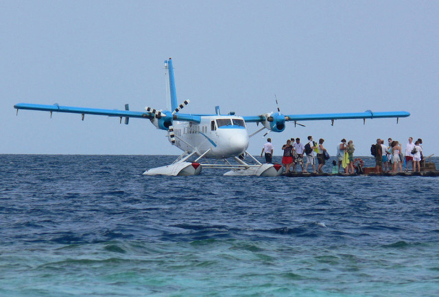 坐飞机去度假酒店,坐飞机去杭州住宾馆