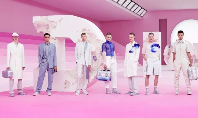 龙傲天一代,商界奇才龙傲天