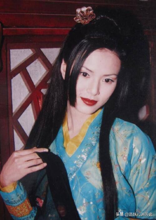 苏东坡身边有多少女人,苏东坡携歌姬1万出游