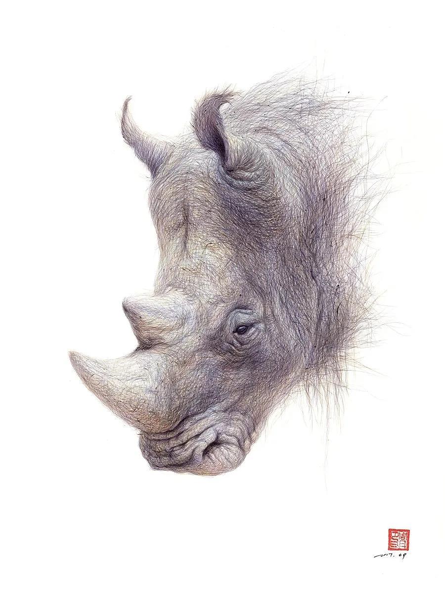 90后小伙用笔画画,九零后小伙靠画肖像漫画走红网络