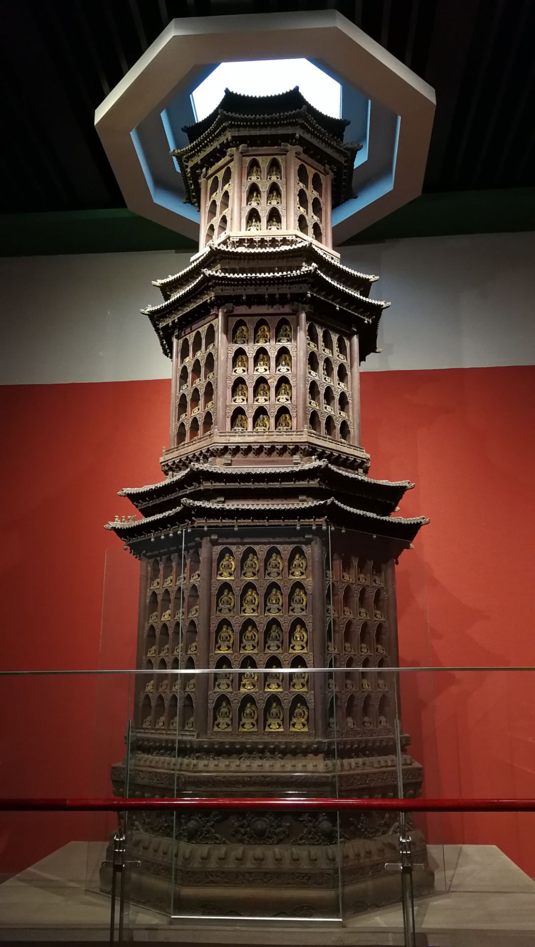 想了解华夏文明的源头，来洛阳博物馆吧