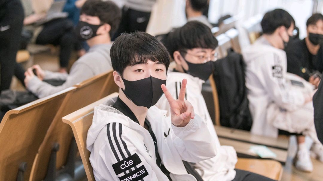 真小看了Ghost？LPL两大AD为其发声泽元评价发人深省