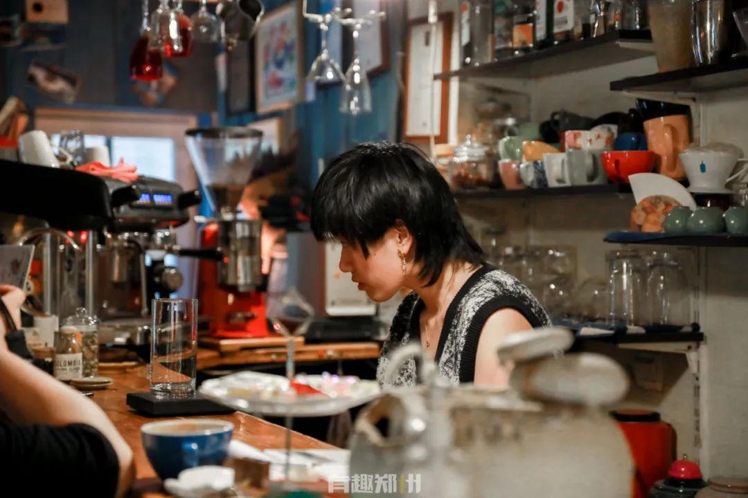 北街13号咖啡馆,隐藏在巷子里的一家复古咖啡店