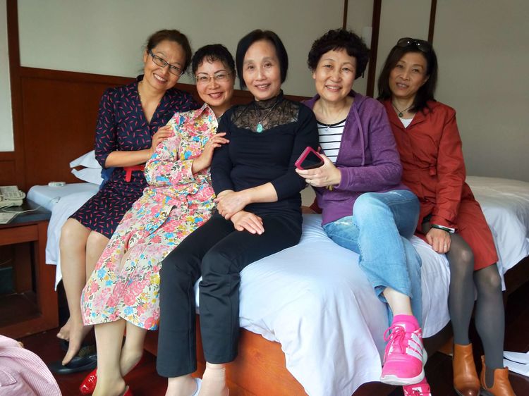 岁月不老我们不散全文,岁月不老我们不散什么意思