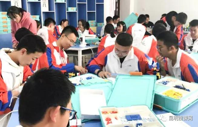 首届高考一本率达77.46%,昆三中经开学校为何成为名校“黑马”?