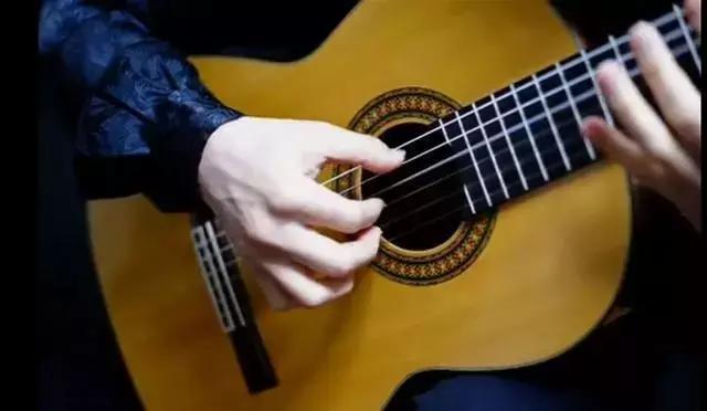 吉他羊肠弦,吉他常用的五种把位和弦