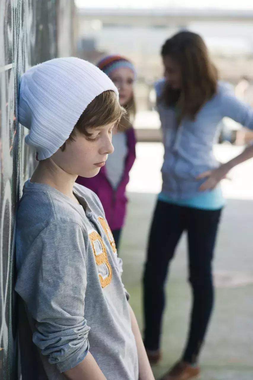 为什么单词合在一起不知道意思了,为什么有的单词明明认识却听不懂