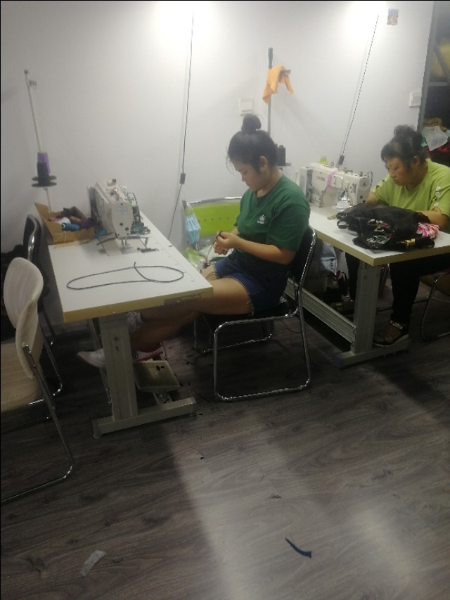 鍙ら鍘熷垱绉佷汉璁㈠埗,甯涜搴婂搧