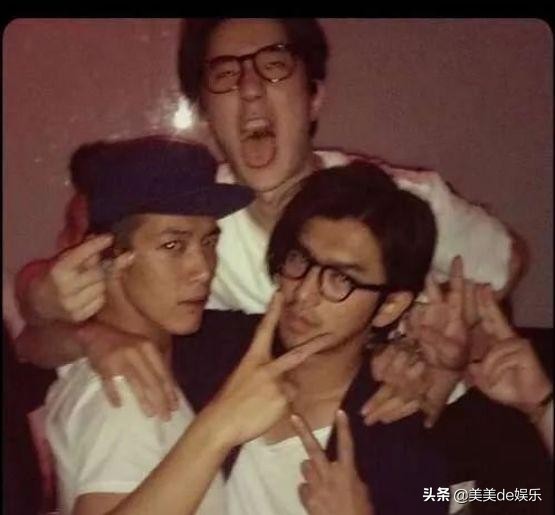 假戏真做！七年地下恋被扒光，爱上“肉食女”？