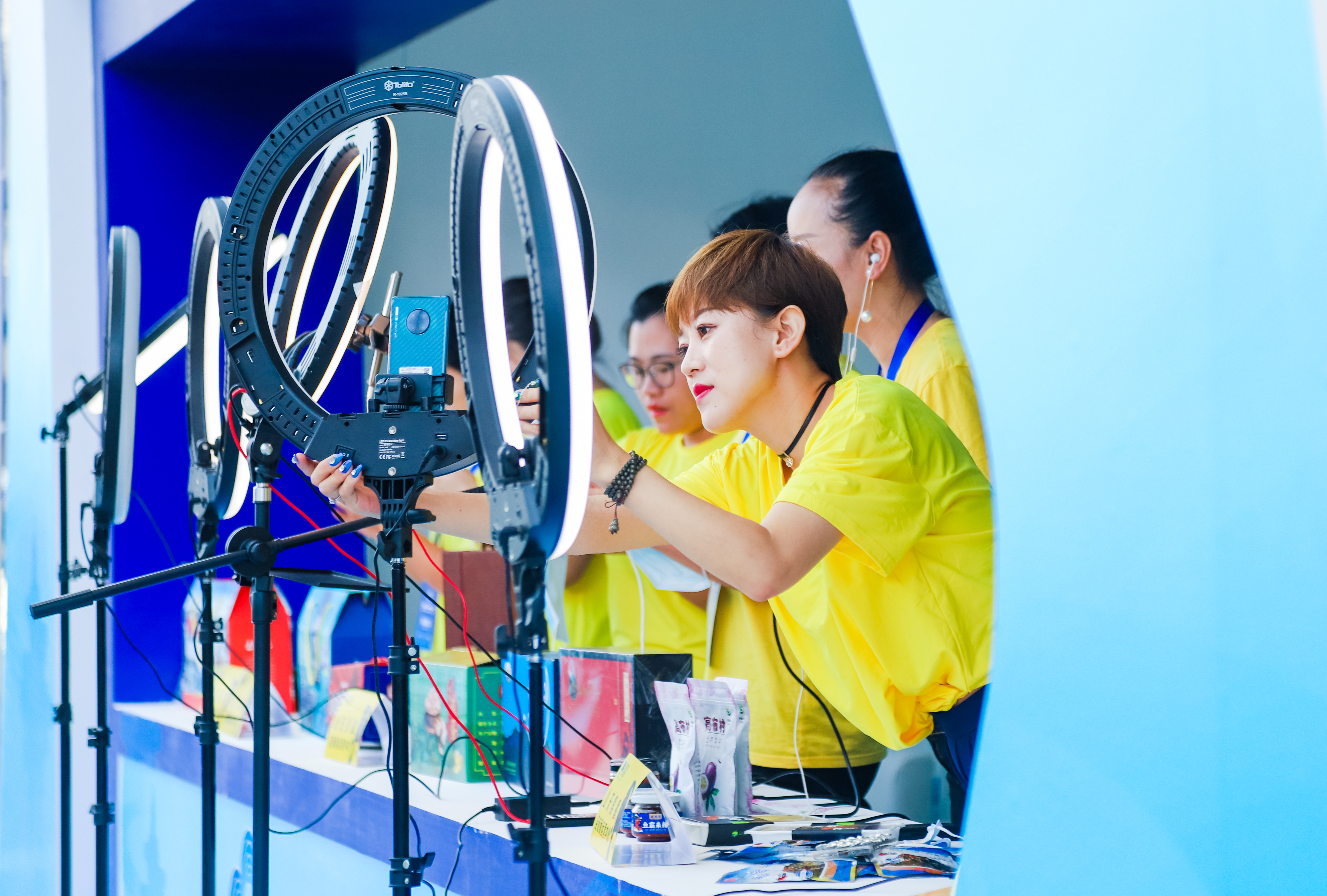 云端艺术展,东亚海洋博览会免费时间