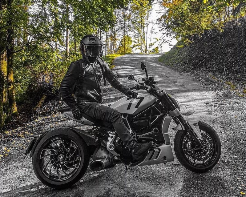 杜卡迪大魔鬼是巡航车还是街车,杜卡迪大魔鬼系列后座