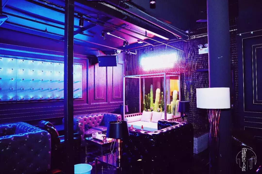 深圳市贰麻酒馆,深圳市贰麻酒馆餐饮管理有限公司