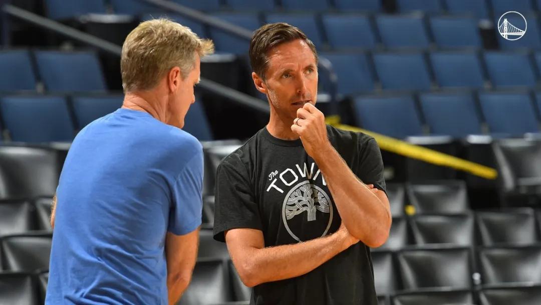 篮网主帅史蒂夫纳什执教首胜,史蒂夫纳什最辉煌的赛季