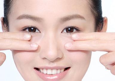 别再搞不清“眼皮子底下”的这点事儿了——祛除眼袋有妙招，消除3个小误区